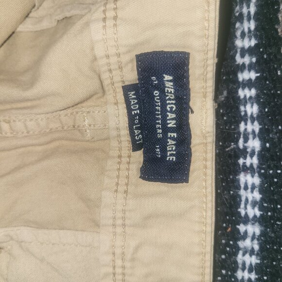 Designer Jeans and Dress Pants - Picture 14 of 16